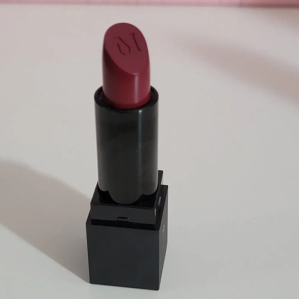 Morphe Lipstick No Shame Red Creme